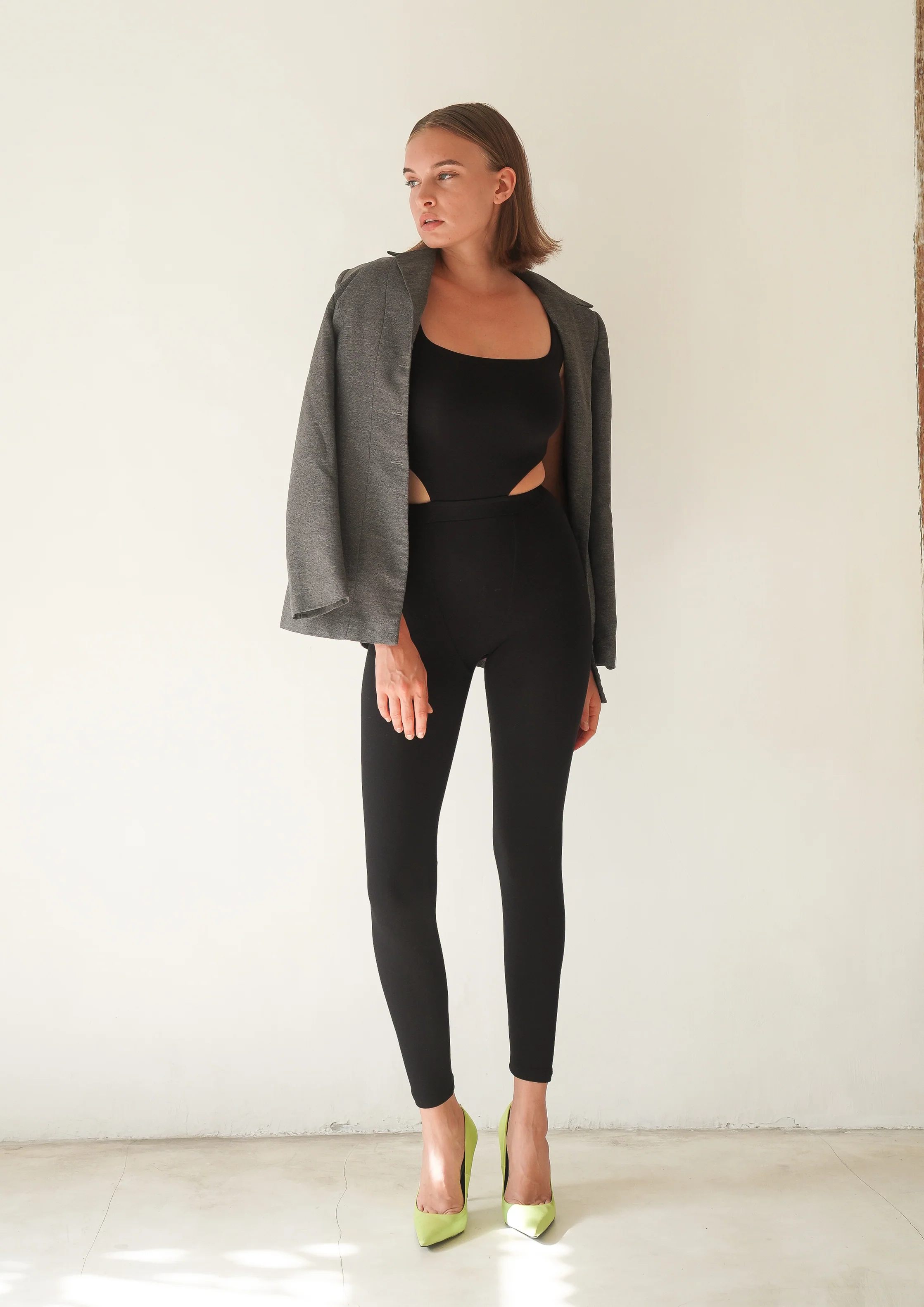 The Aceso Full Body In Black - Image 4