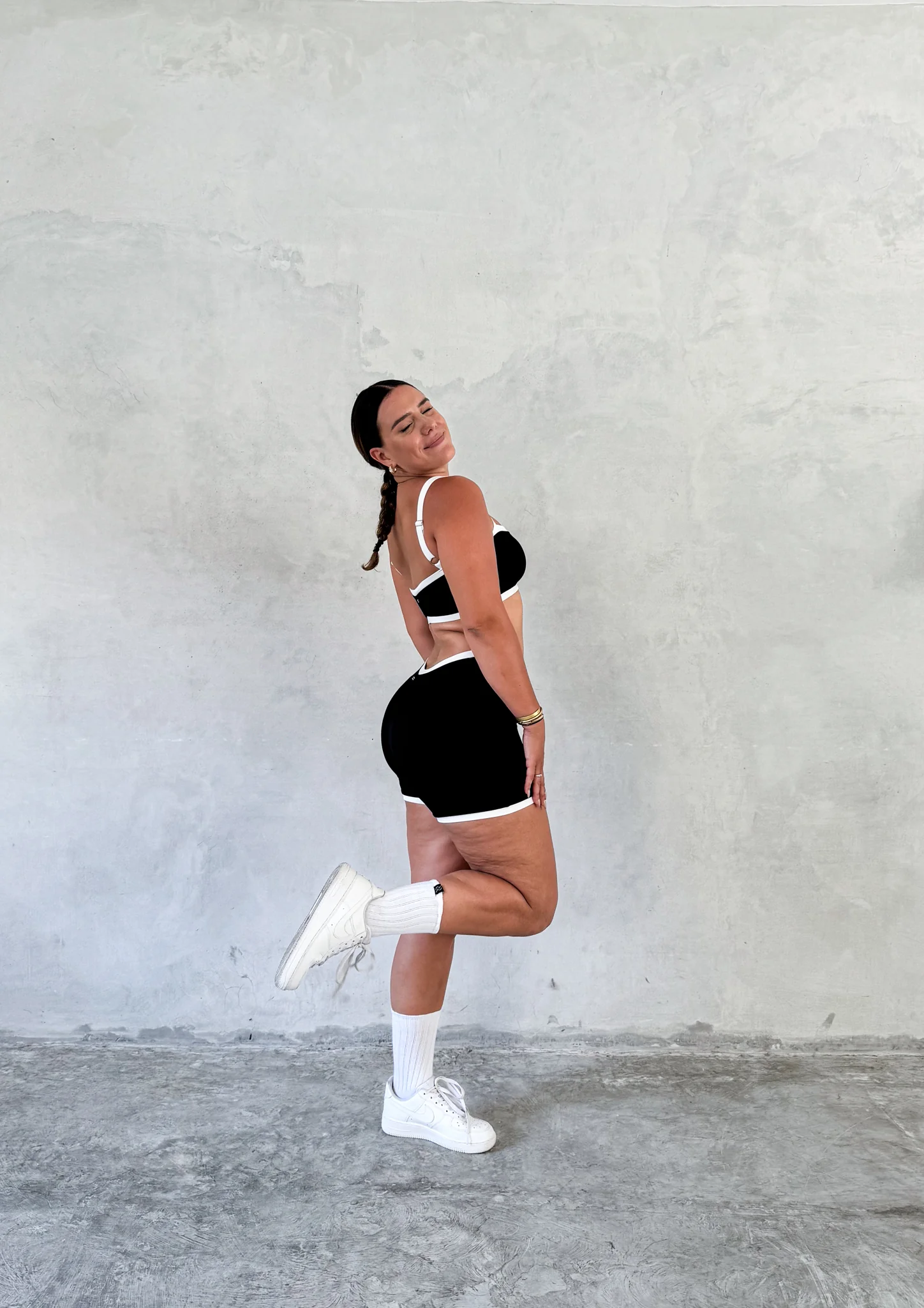 Two Tone Eos Short - Image 18